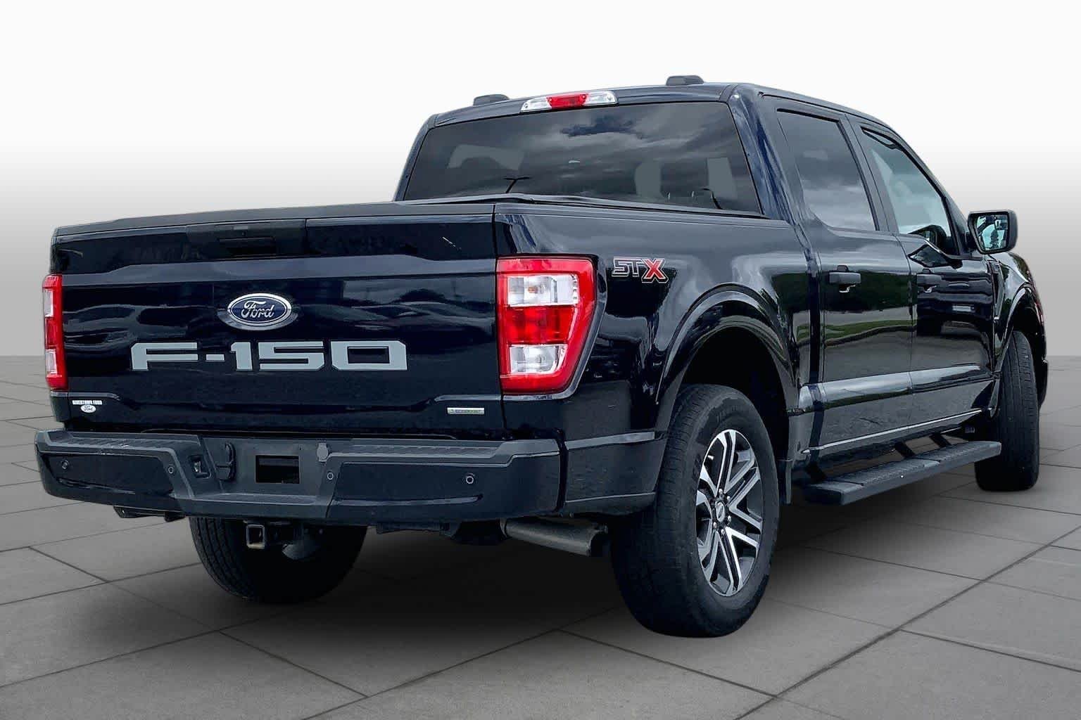 Used 2023 Antimatter Blue Metallic Ford XL image 13