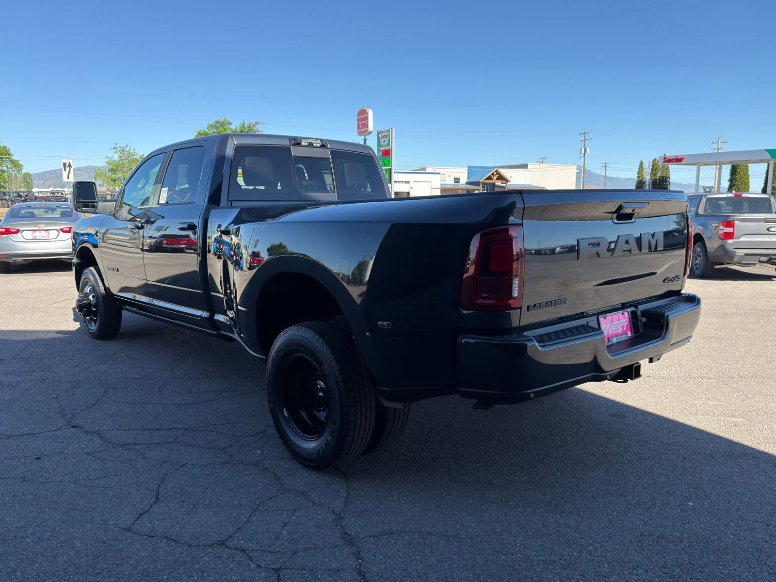 New 2026 Forged Blue Metallic Exterior Paint RAM Laramie image 10