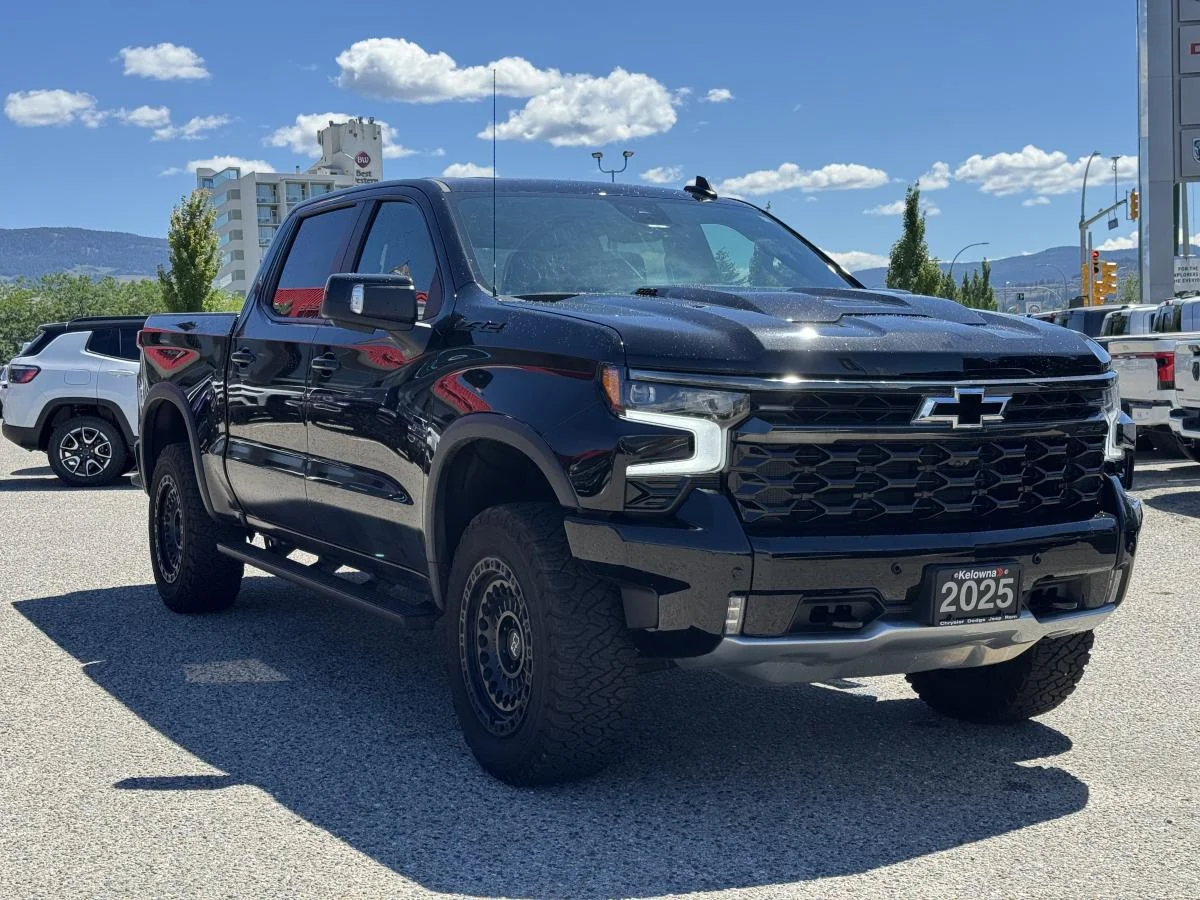 Used 2025 Black Chevrolet ZR2 image 4