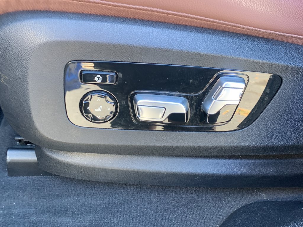 2020 BMW X6 M50i - Photo 15