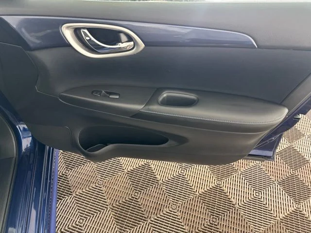 Used 2018 Blue Nissan SR image 19