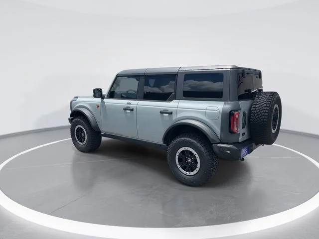 Used 2023 Gray Ford Badlands image 5