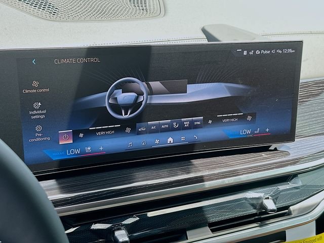New 2027 Gray BMW xDrive40i image 12