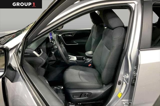Certified Used 2025 SILVER SKY METALLIC Toyota  image 8