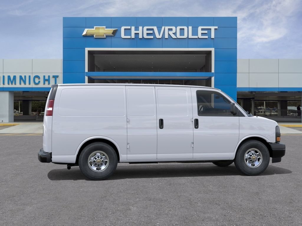 New 2026 Summit White Chevrolet 1WT image 5