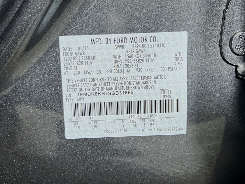 Used 2025 Carbonized Gray Metallic Ford ST-Line image 33