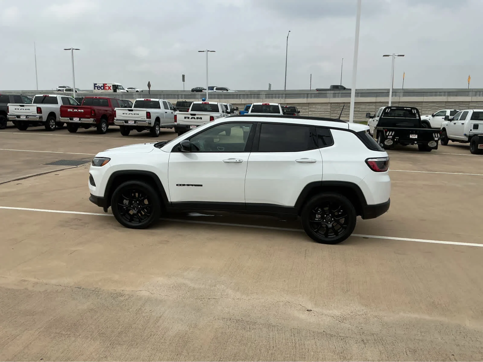 Certified Used 2025 Bright White Clearcoat Jeep Latitude image 10