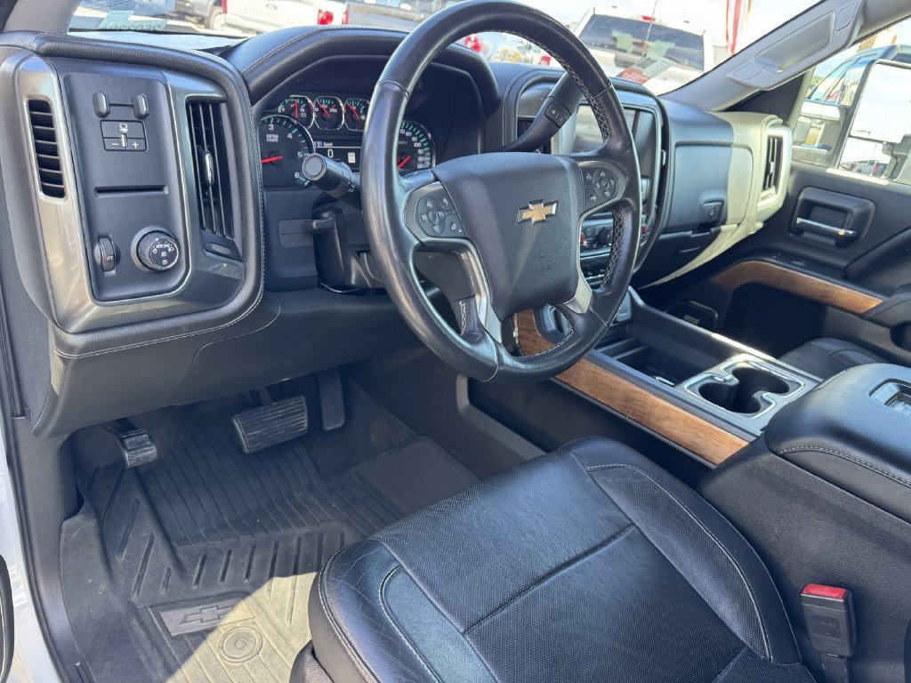 Used 2017 Summit White Chevrolet LTZ image 18