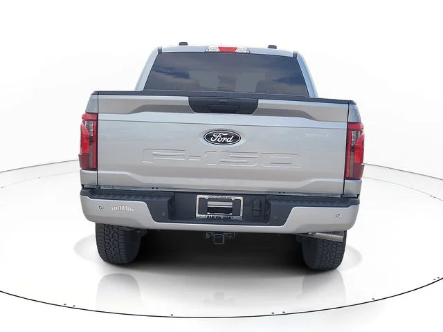 New 2026 Silver Metallic Ford XLT image 6