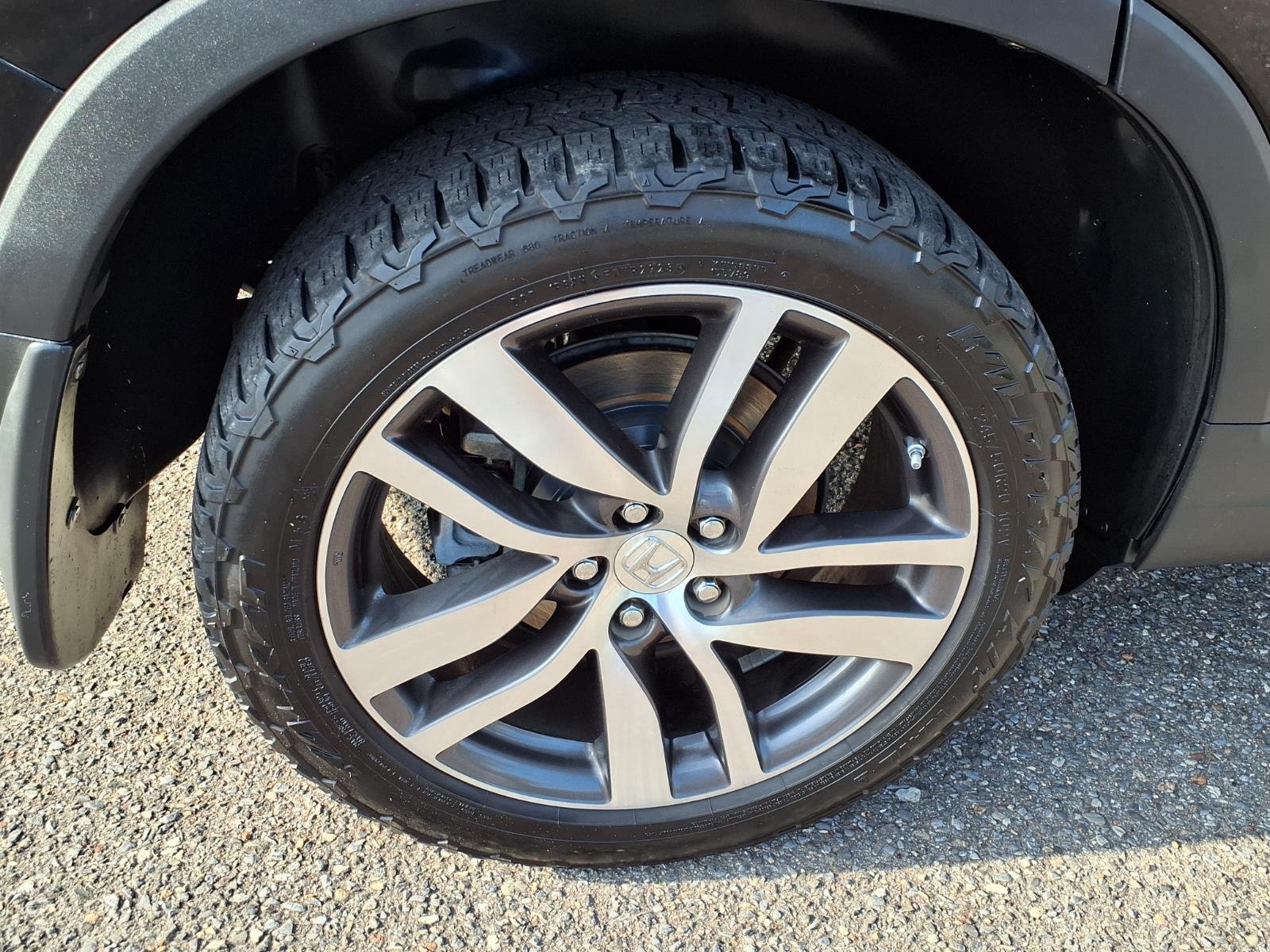 Used 2016 Crystal Black Pearl Honda Touring image 12