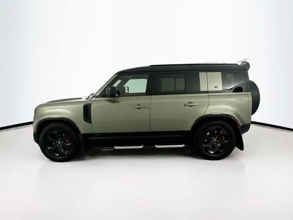Used 2024 Green Land Rover X image 8