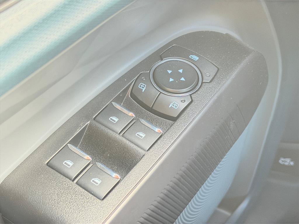 New 2026 Oxford White Ford XLT image 14