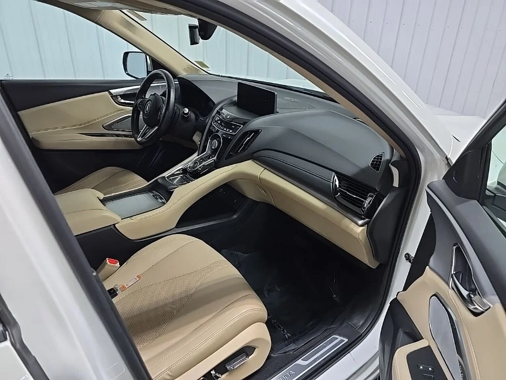 Used 2019 White Acura Technology Package image 16
