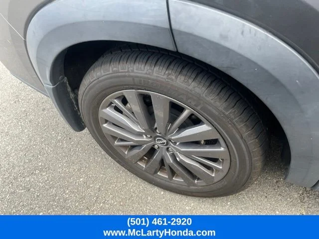 Used 2023 Gun Metallic Nissan SL image 4