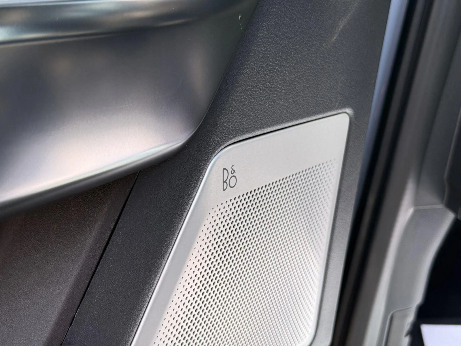 New 2026 Glacier Gray Metallic Tri-Coat Ford F-250® Platinum® image 15