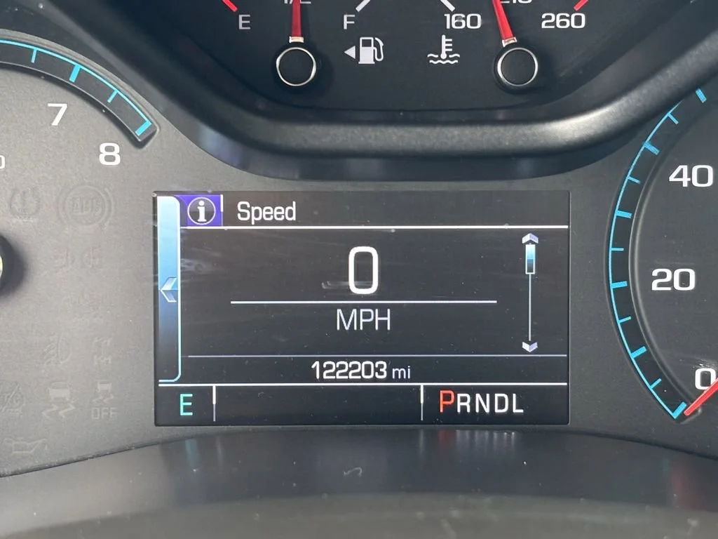 Used 2018 SUMMIT WHITE GMC 4WD All Terrain w/Cloth image 33