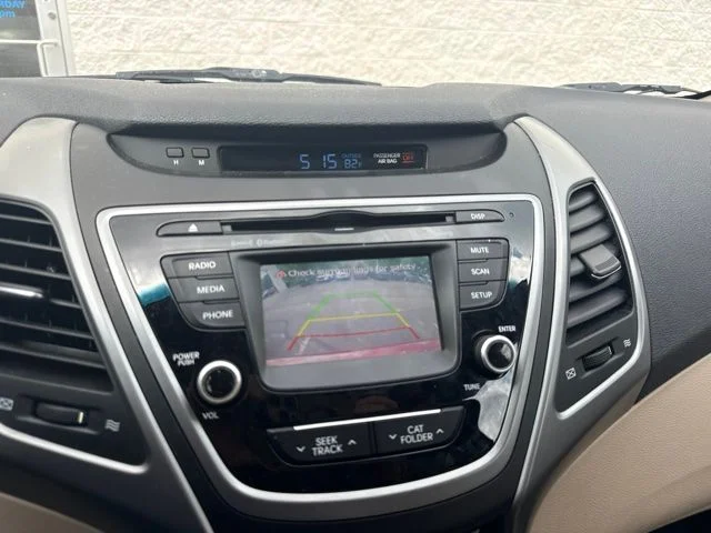 Used 2014 Red Hyundai SE image 19