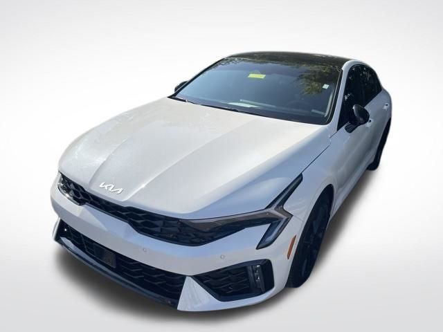 Used 2026 Snow White Pearl Kia GT image 4