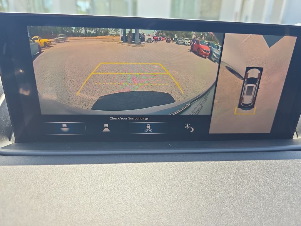 Used 2023  Acura Advance image 25