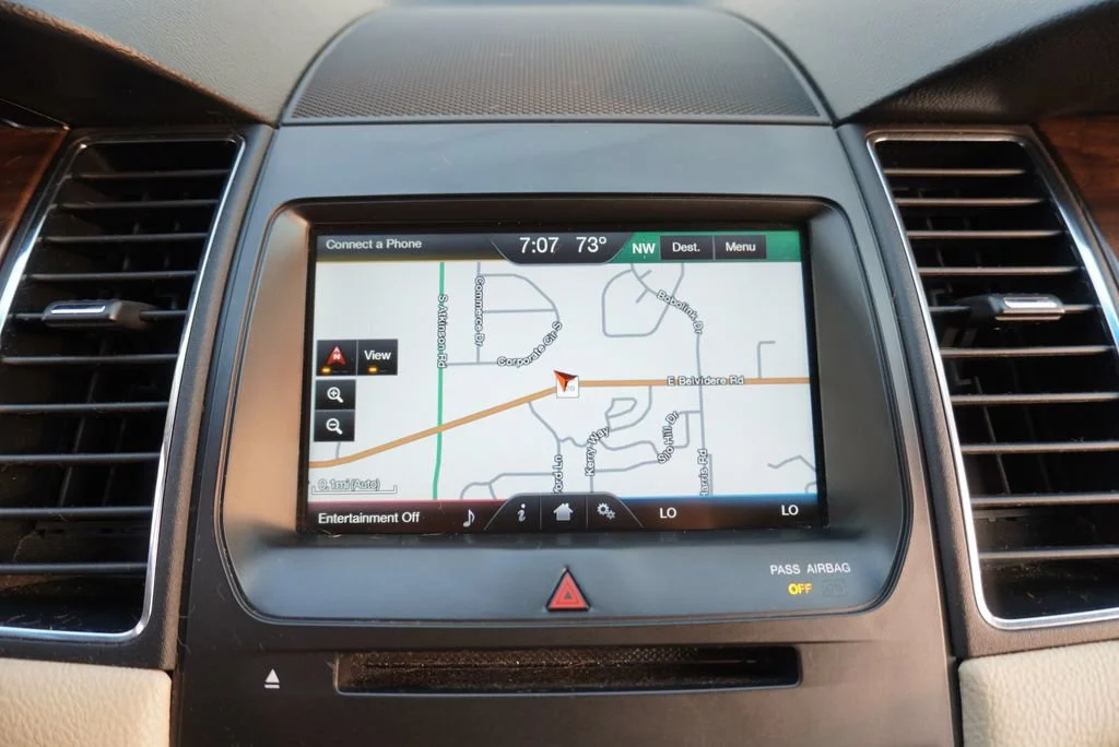 Used 2015 Red Ford Limited image 14