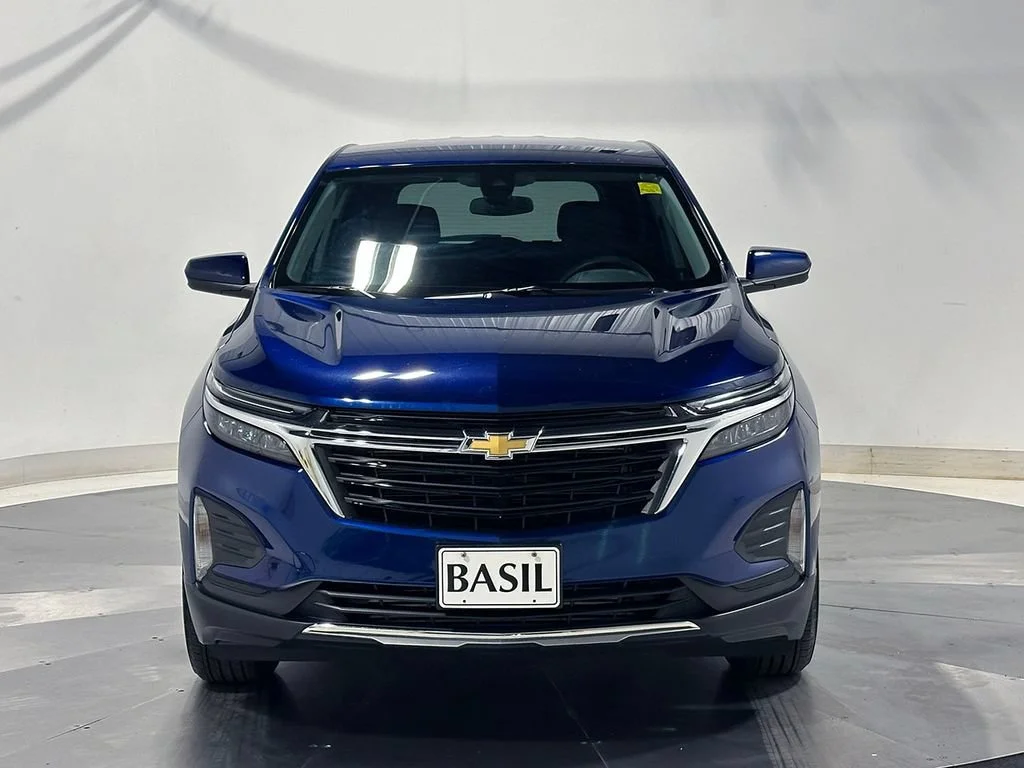 Used 2023 BLUE GLOW METALLIC Chevrolet LT image 9