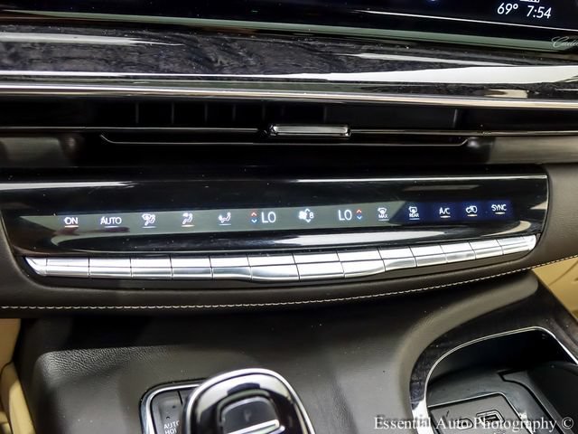 Certified Used 2022 Crystal White Tricoat Cadillac Premium Luxury image 20
