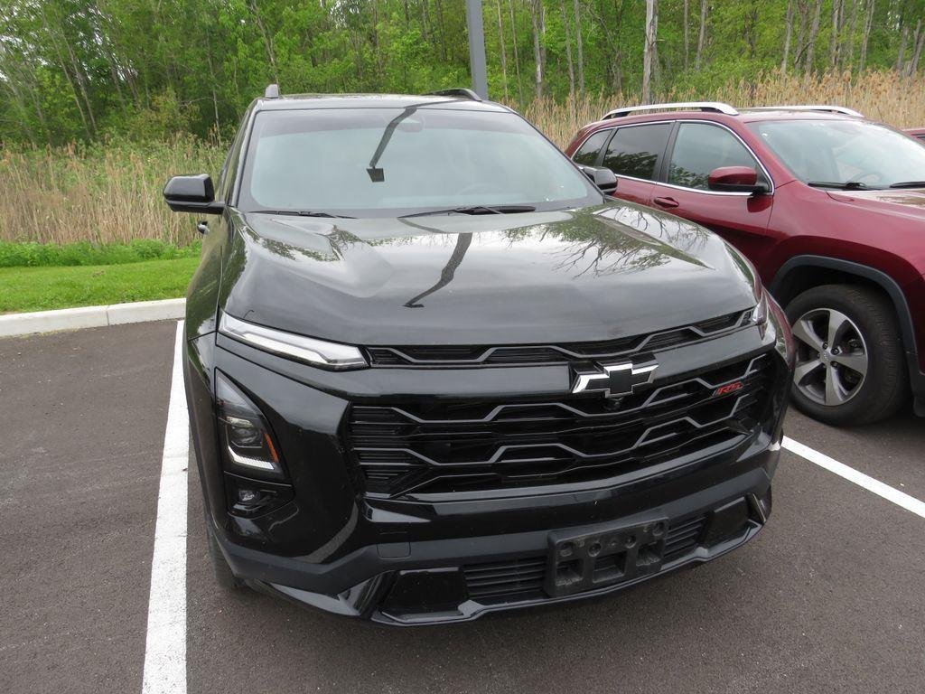 Used 2025 Black Metallic CHEVROLET TRUCK RS image 4