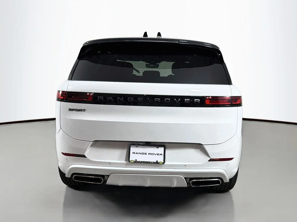 New 2026 Fuji White Land Rover Dynamic SE image 6