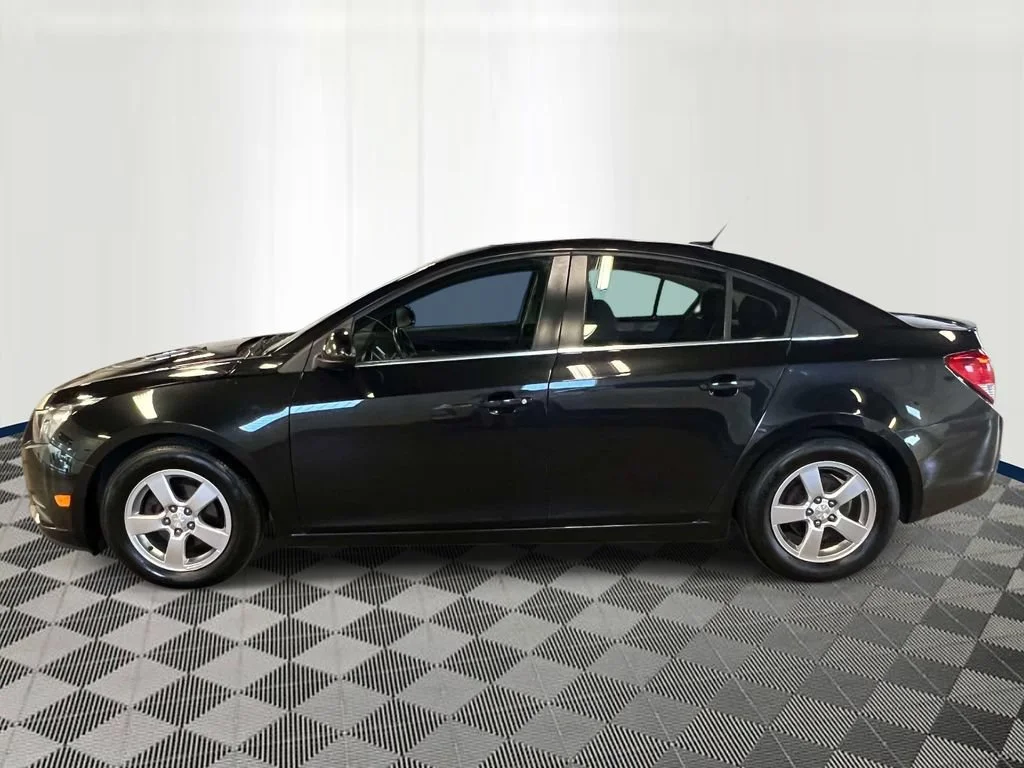 Used 2014 BLACK GRANITE METALLIC Chevrolet 1LT image 2