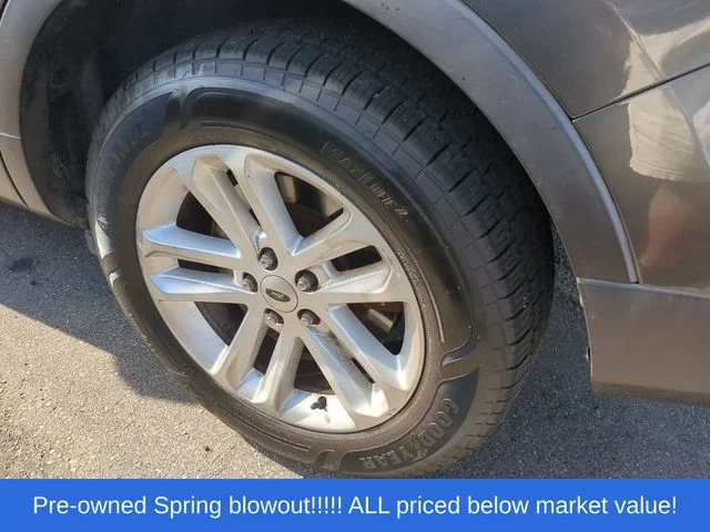 Used 2017 Gray Ford XLT image 13