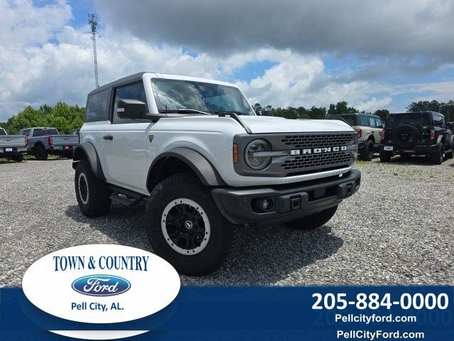 Certified Used 2023 Oxford White Ford Badlands image 28