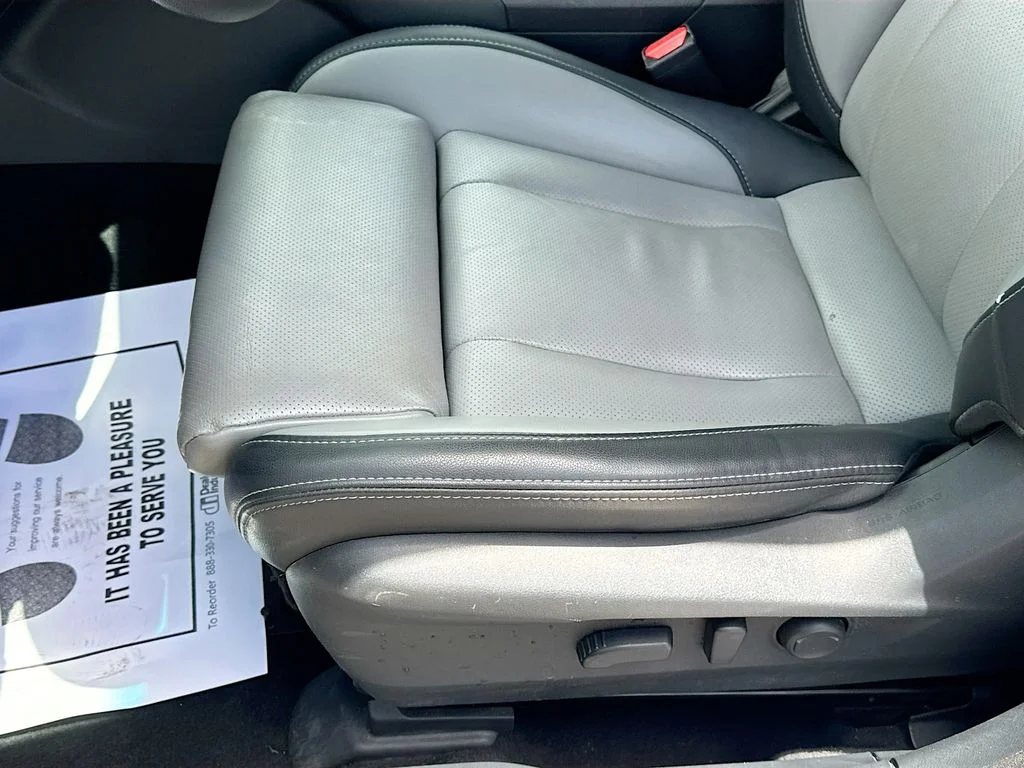 Used 2020 Silver Subaru Limited image 22