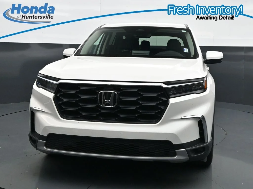 Used 2025 Platinum White Pearl Honda EX-L image 3