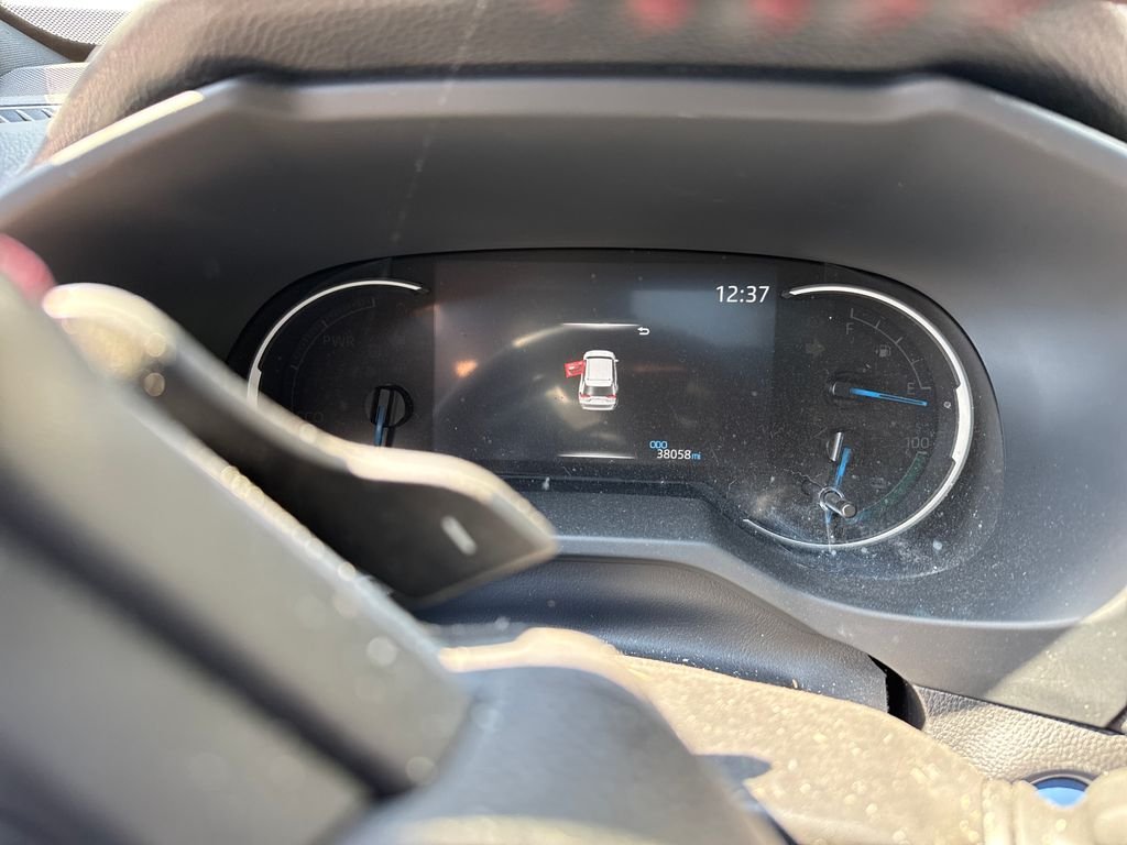 Used 2022 White Toyota XSE image 21