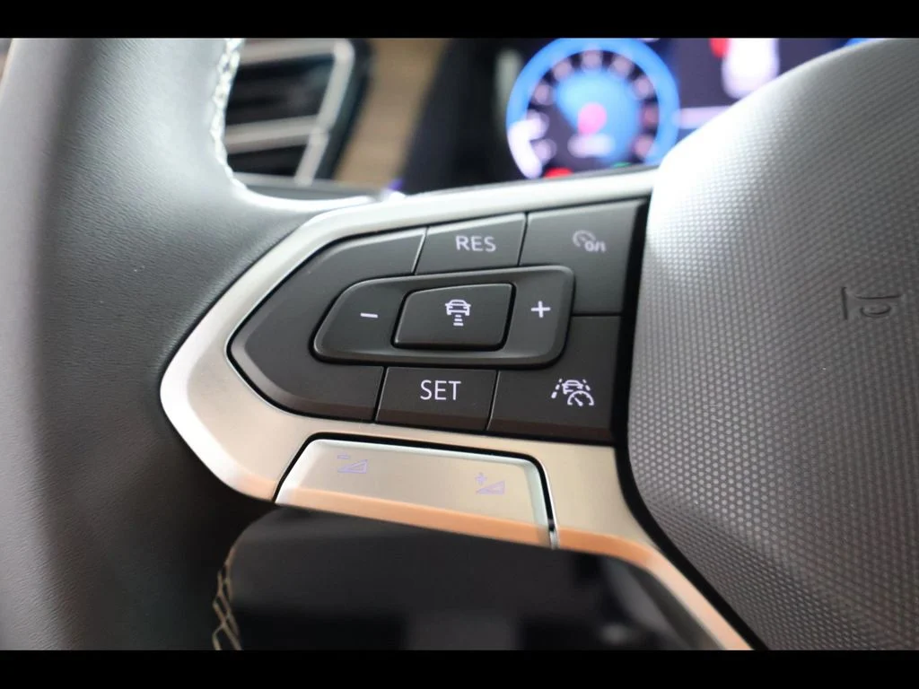 New 2026 Gray Volkswagen 2.0T SE w/Technology image 25