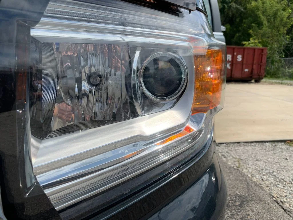Used 2017 Gray GMC Denali image 37