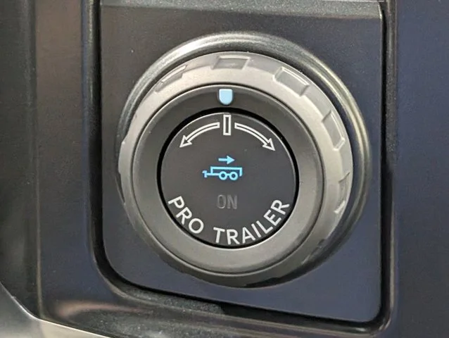 New 2026 Glacier Gray Metallic Tri-Coat Ford F-350® Platinum® image 46