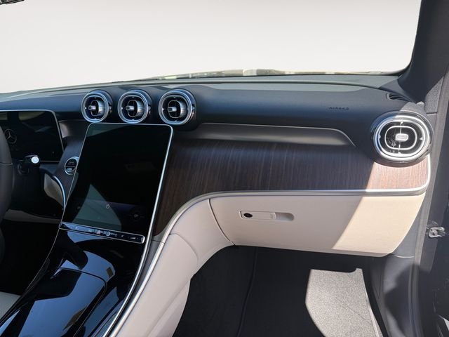 New 2026 Obsidian Black Metallic Mercedes-Benz GLC 300 image 10