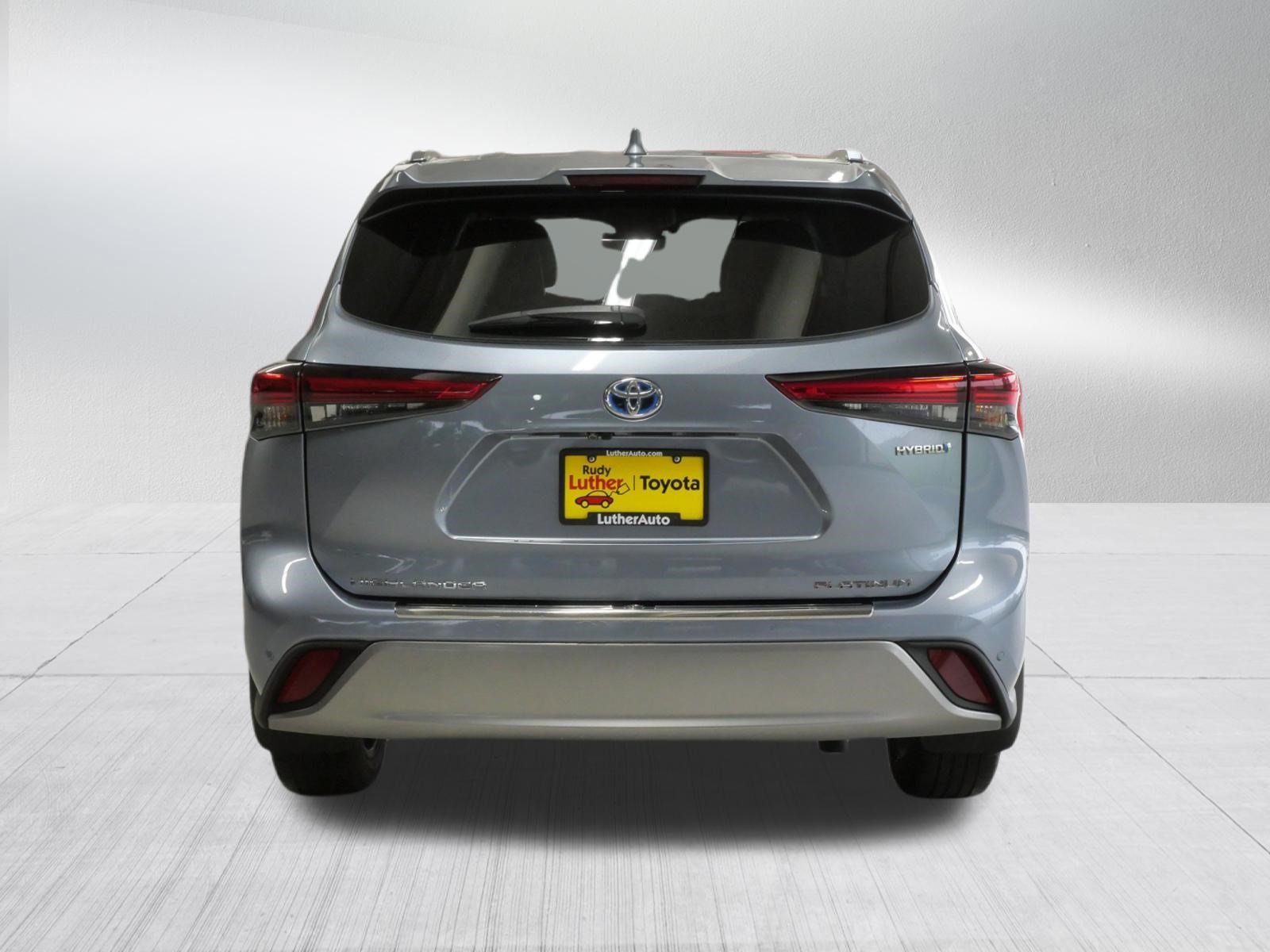 Certified Used 2020 Moon Dust Toyota Hybrid Platinum image 7