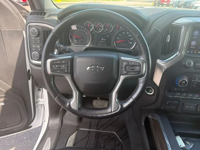Used 2019 White Chevrolet LT Trail Boss image 16