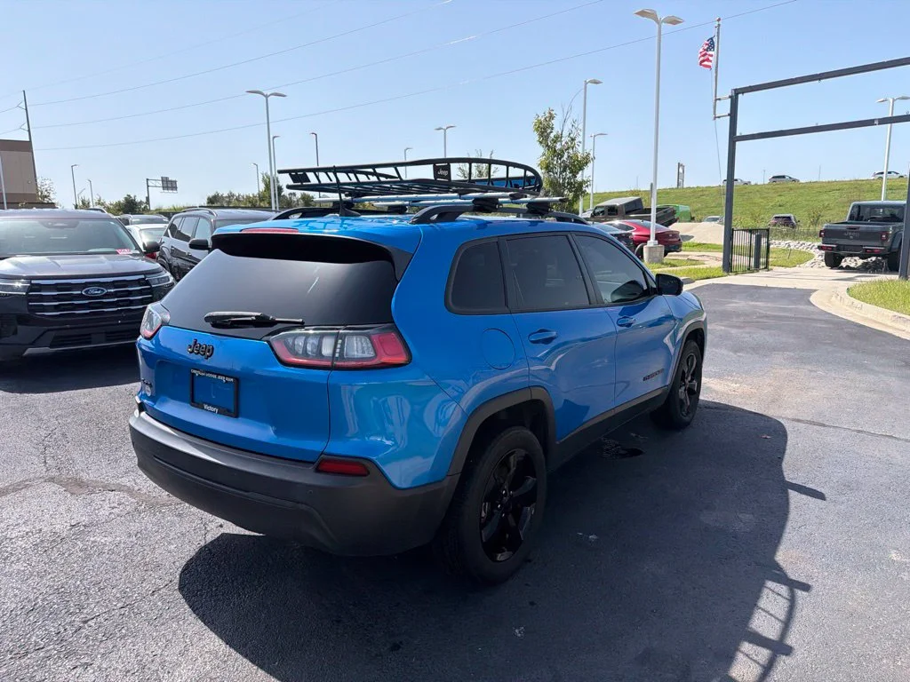 Used 2021 Blue Jeep Latitude Plus image 7