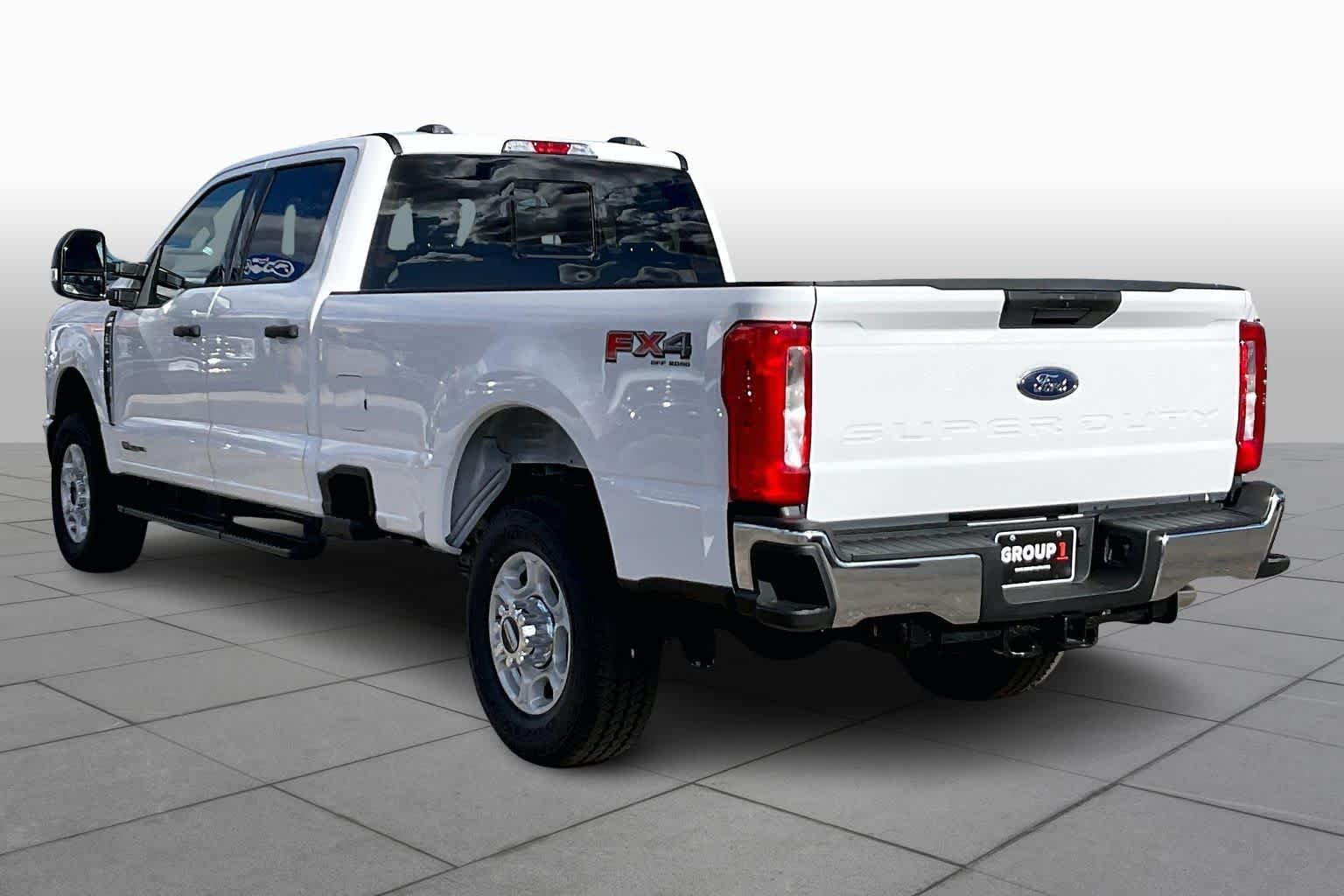 New 2026 Z1/OXFORD WHITE Ford XLT image 12
