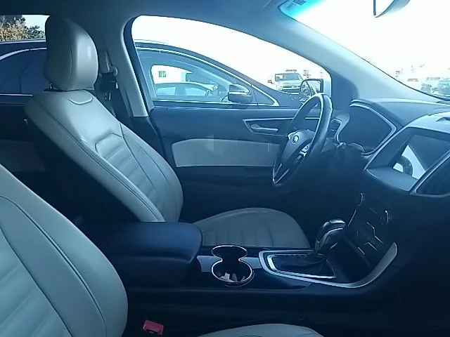 Used 2018 White Ford SEL image 44