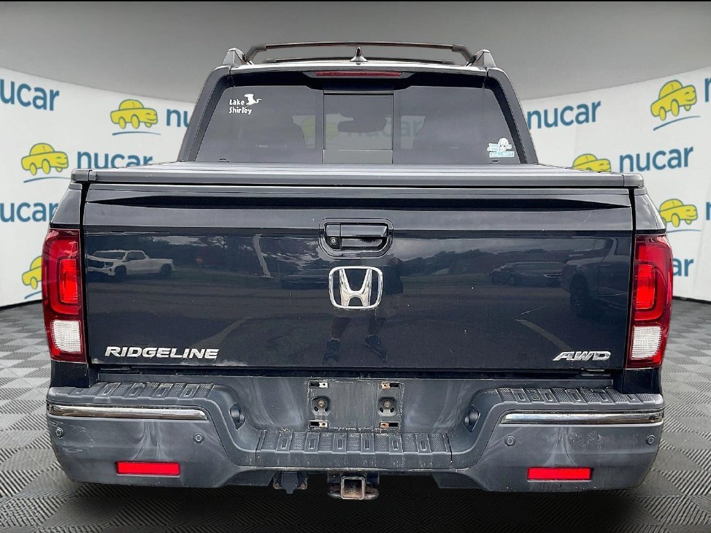 Used 2017 Black Honda Black Edition image 3