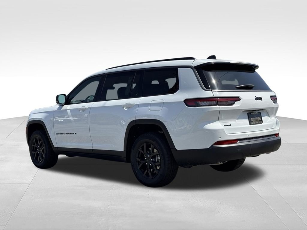 New 2026 Bright White Clear-Coat Exterior Paint Jeep Altitude image 11
