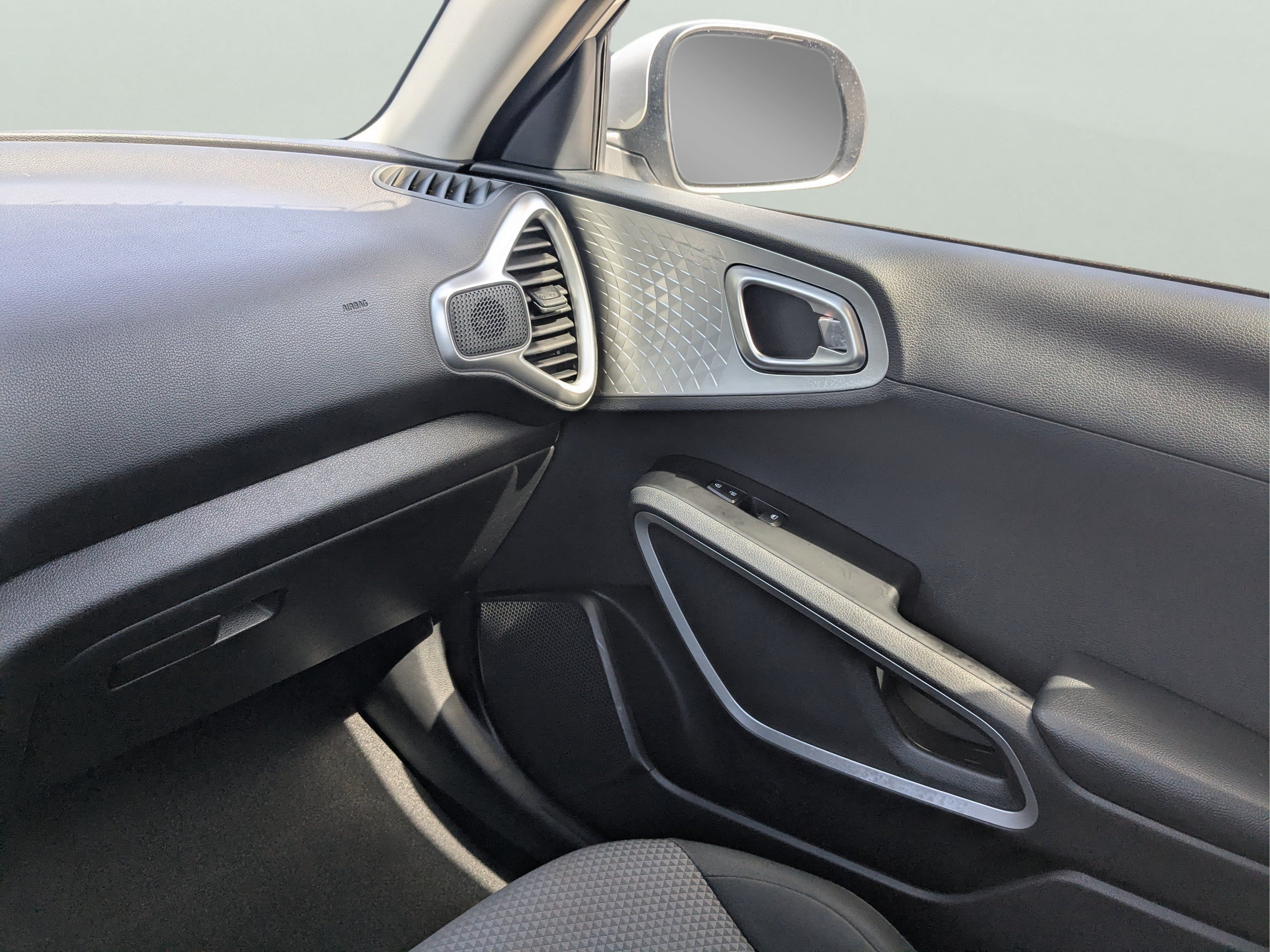2020 Kia Soul LX - Photo 14