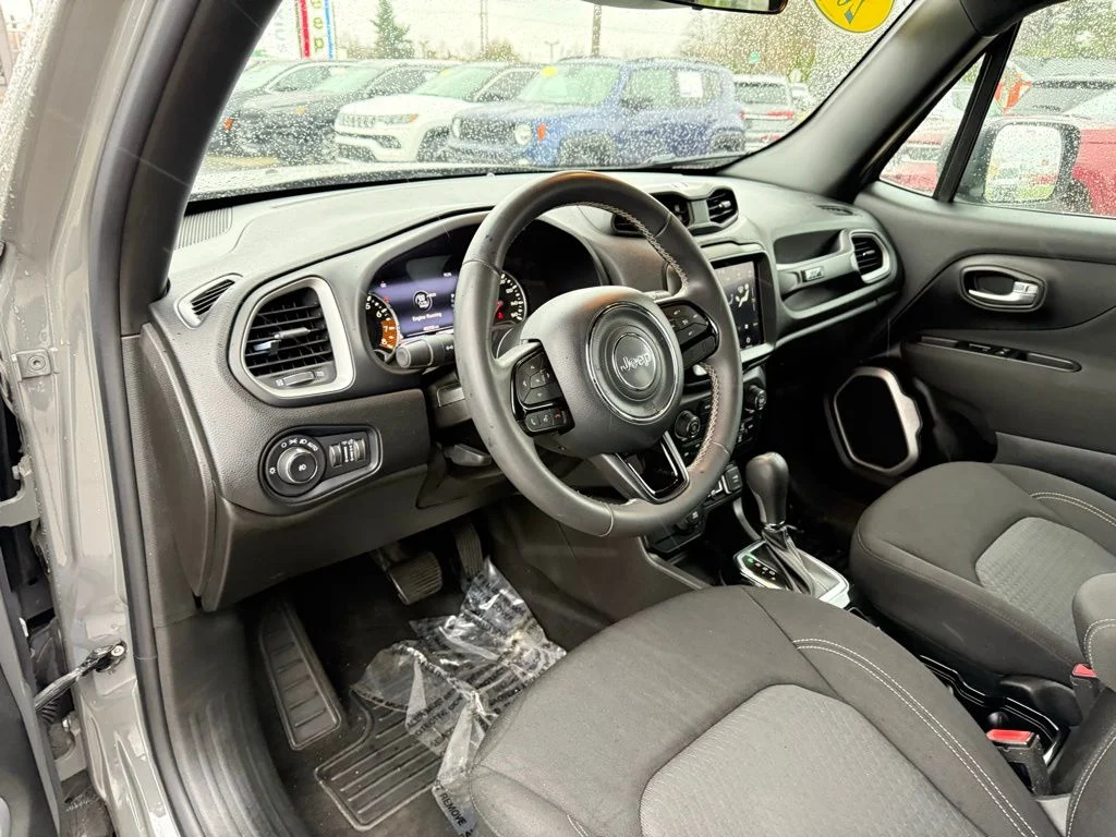 Used 2021 Gray Jeep Latitude image 14