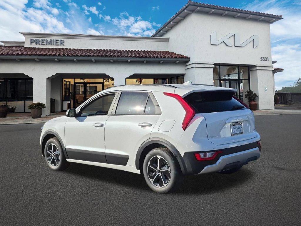 New 2026 Snow White Pearl Kia EX image 6