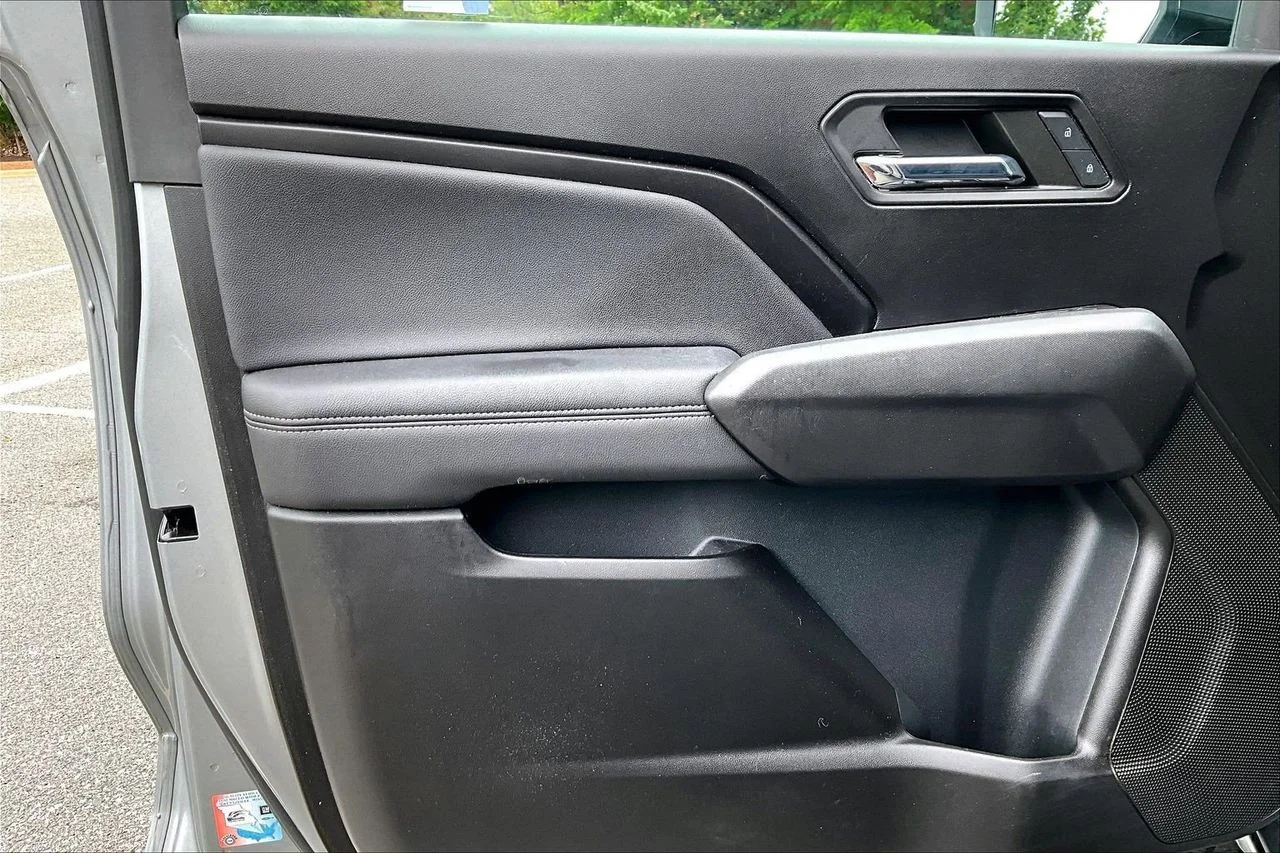 Used 2023 Gray Chevrolet LT image 26