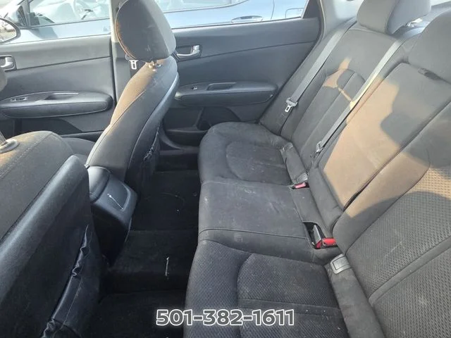 Used 2018 Silver Kia LX image 8